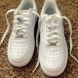 Size 7 Nike Airforce 1’s (Brand New)